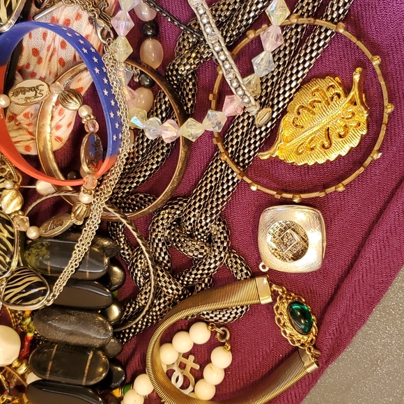 Costume Jewelry Bundle - Picture 2 of 11